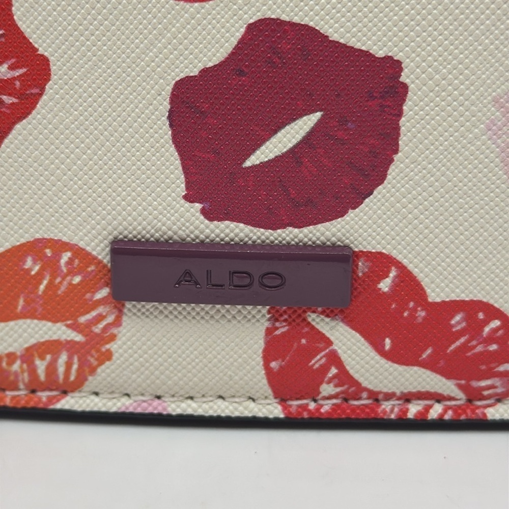 Aldo valentine kisses White and Red Satchel with Lip Print - Picture 7 of 11